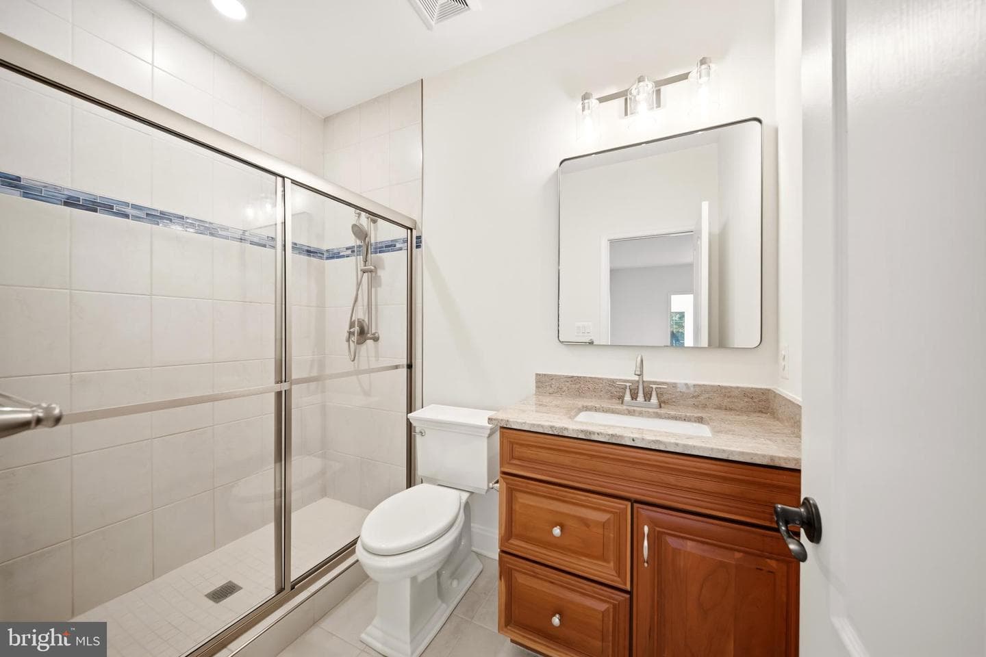 12228 Worthington photo 38
