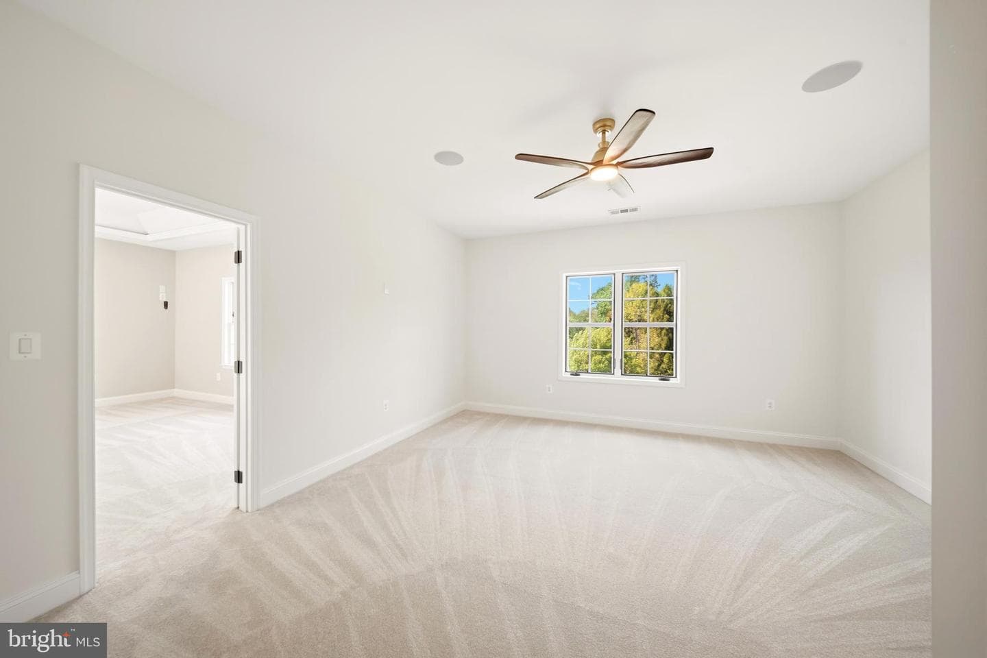 12228 Worthington photo 42