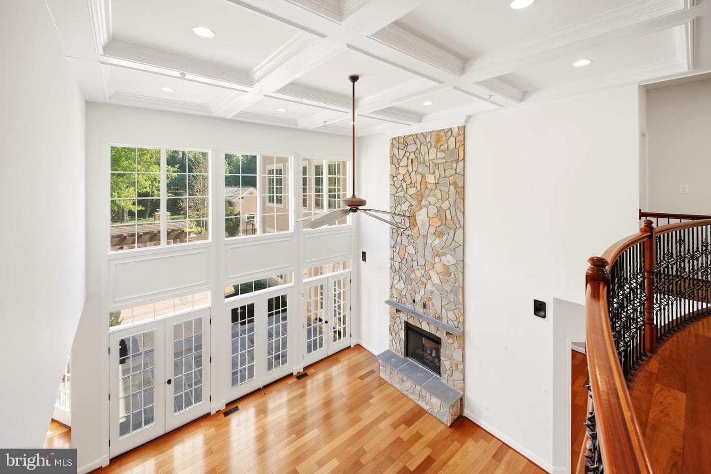 12228 Worthington photo 48