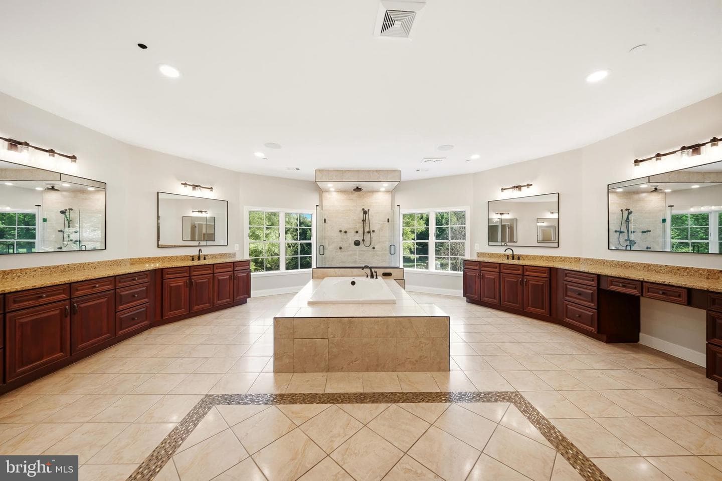 12228 Worthington photo 55