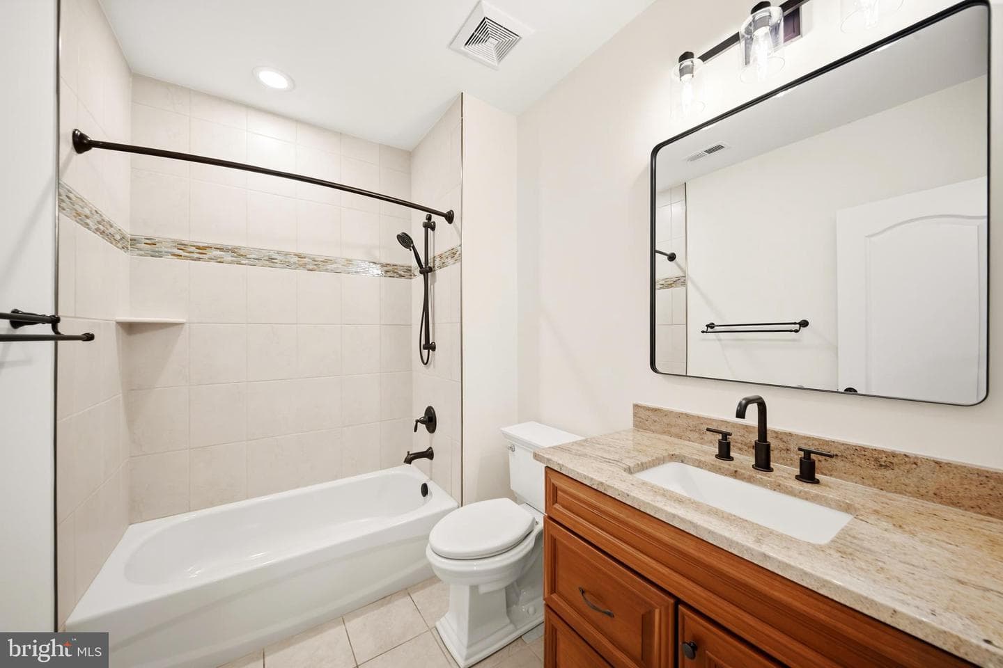 12228 Worthington photo 69