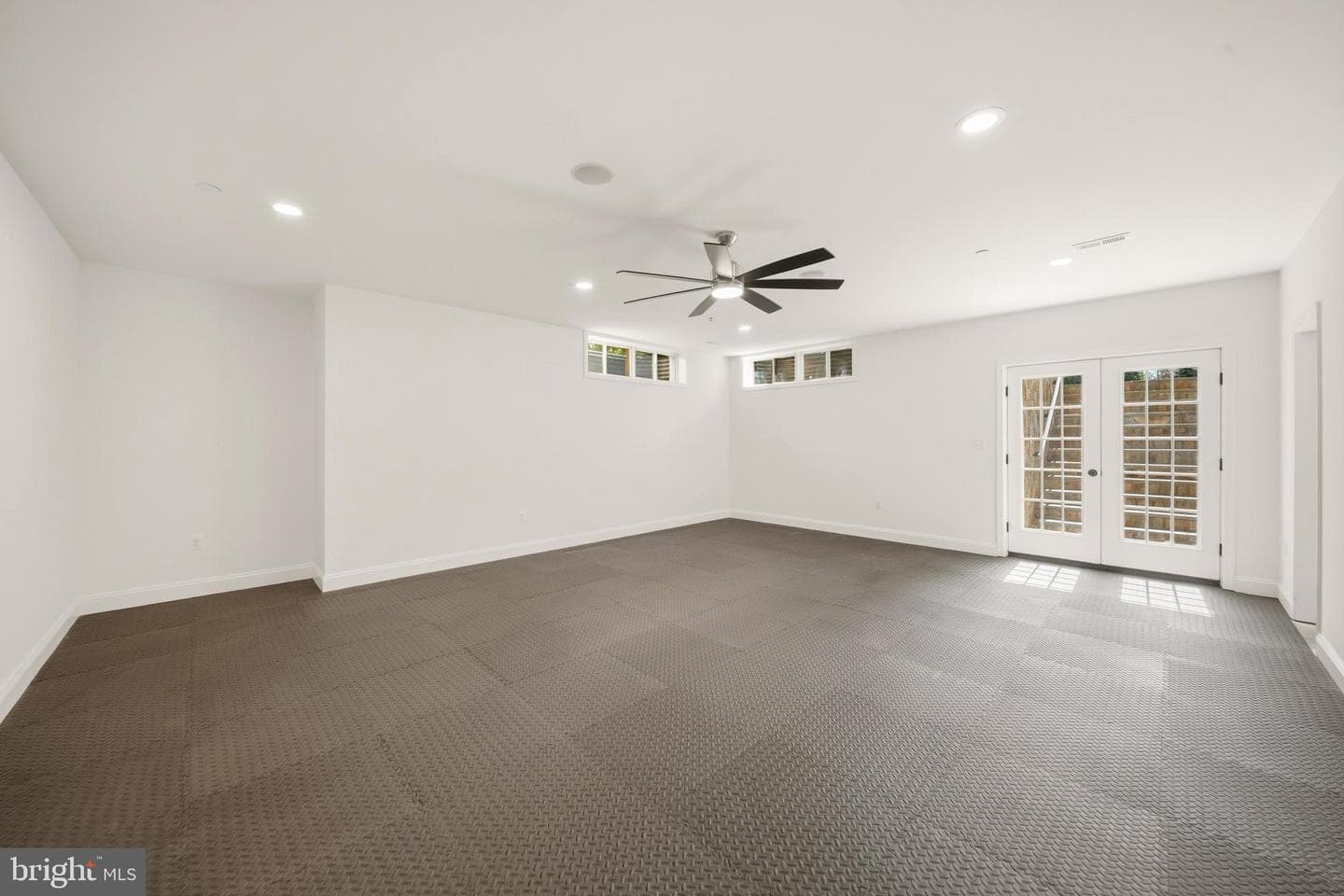 12228 Worthington photo 70