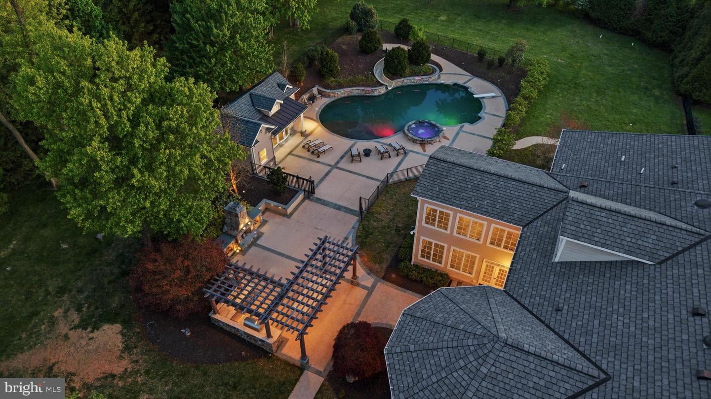 12228 Worthington photo 90