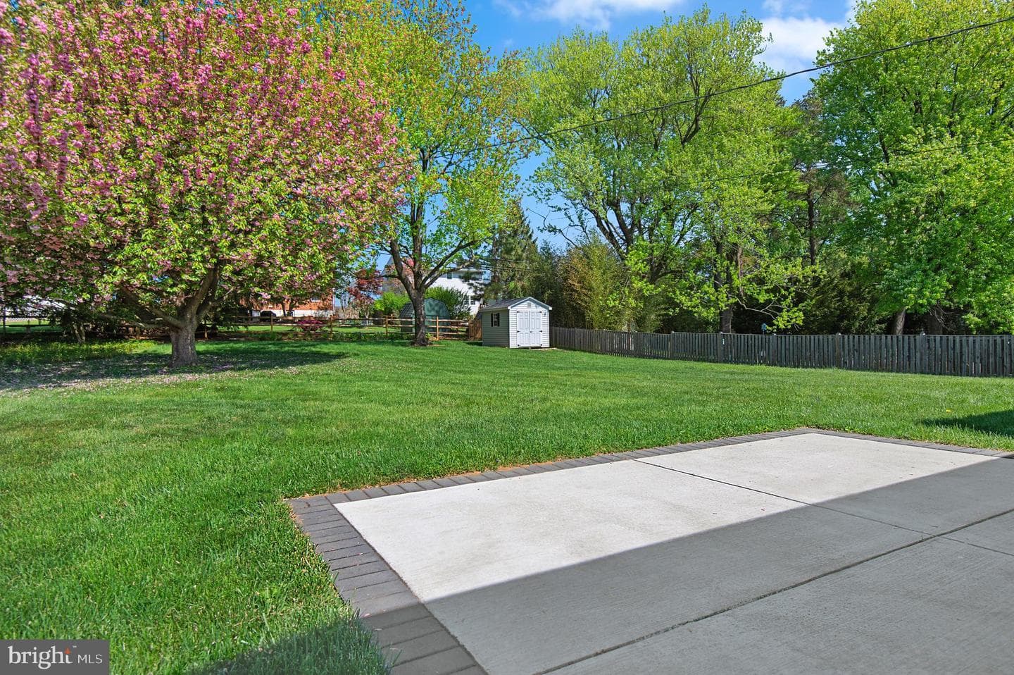 2530 Londonderry Road photo 35