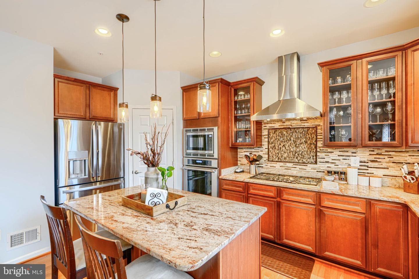 406 Sherwood Road photo 29