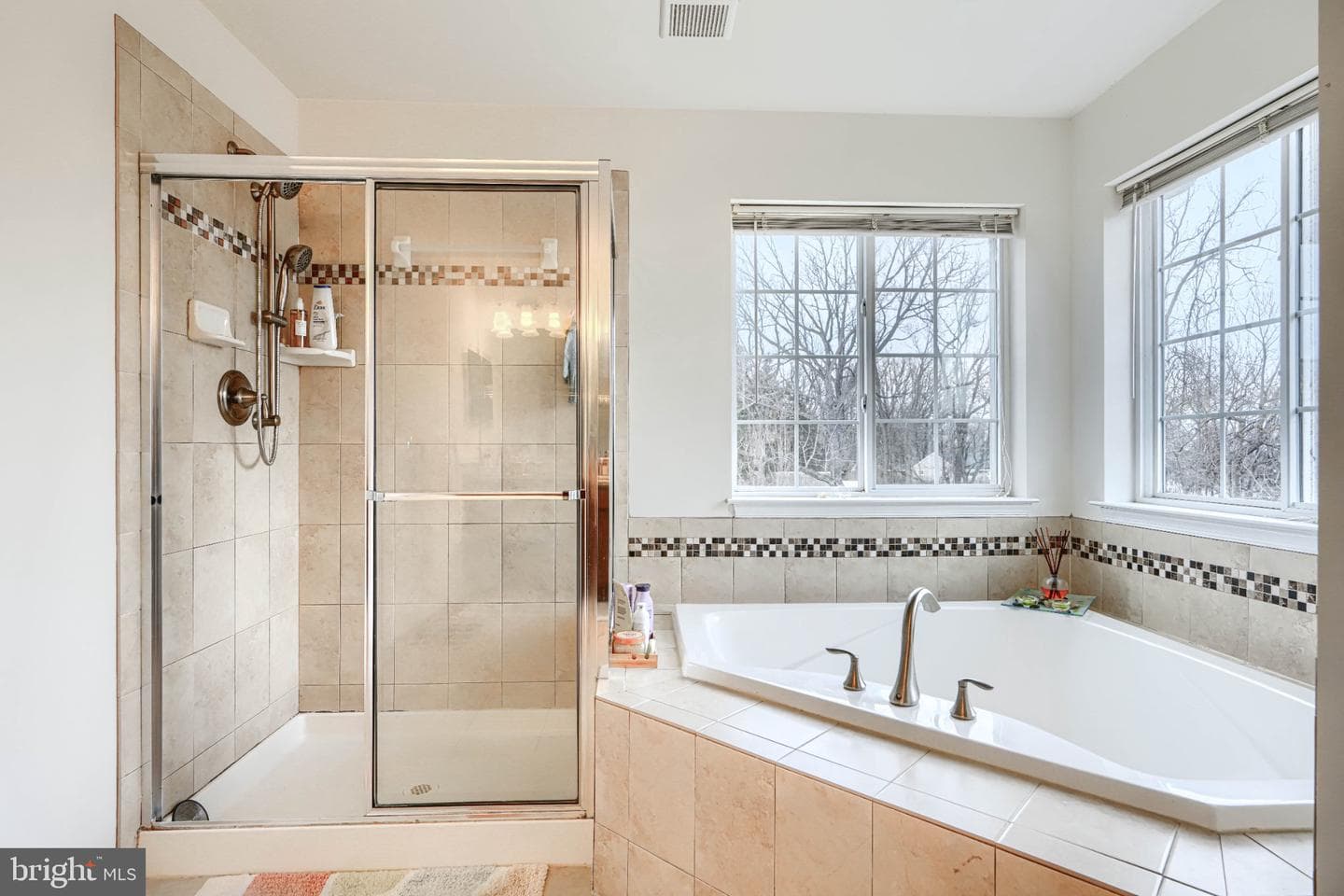 406 Sherwood Road photo 51