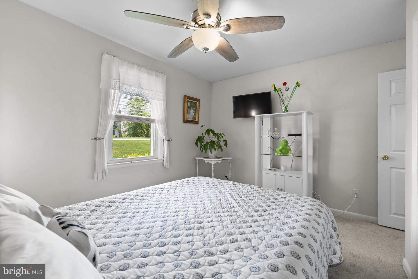 8928 Satyr Hill photo 23