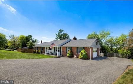 8928 Satyr Hill photo 3