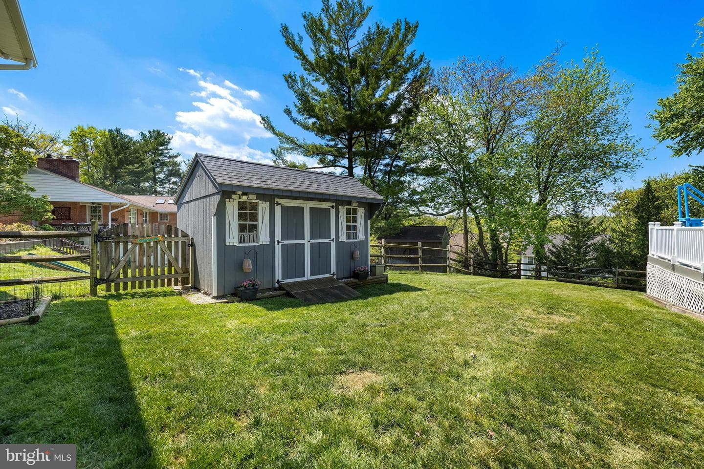 8928 Satyr Hill photo 45