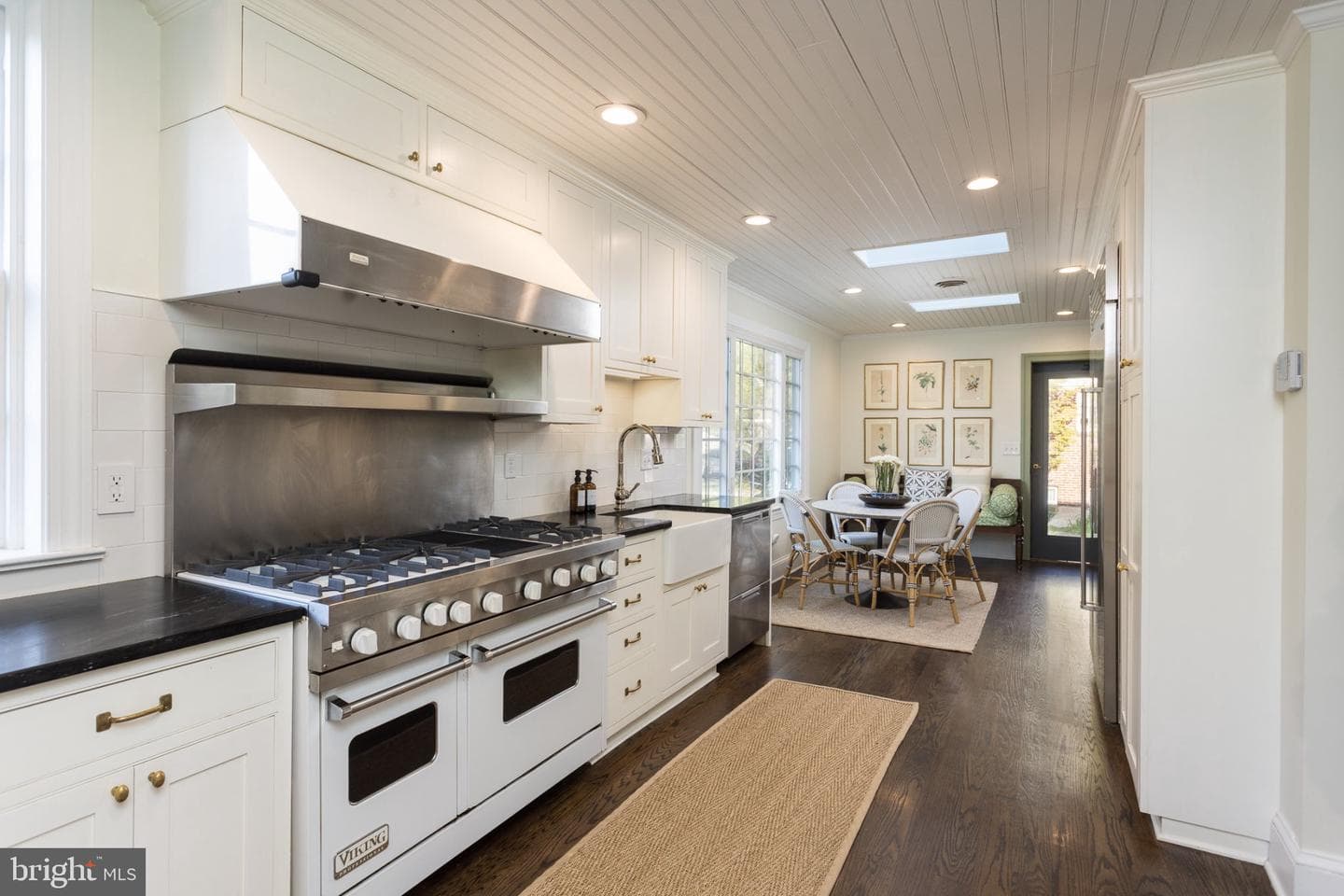 7005 Copeleigh photo 18