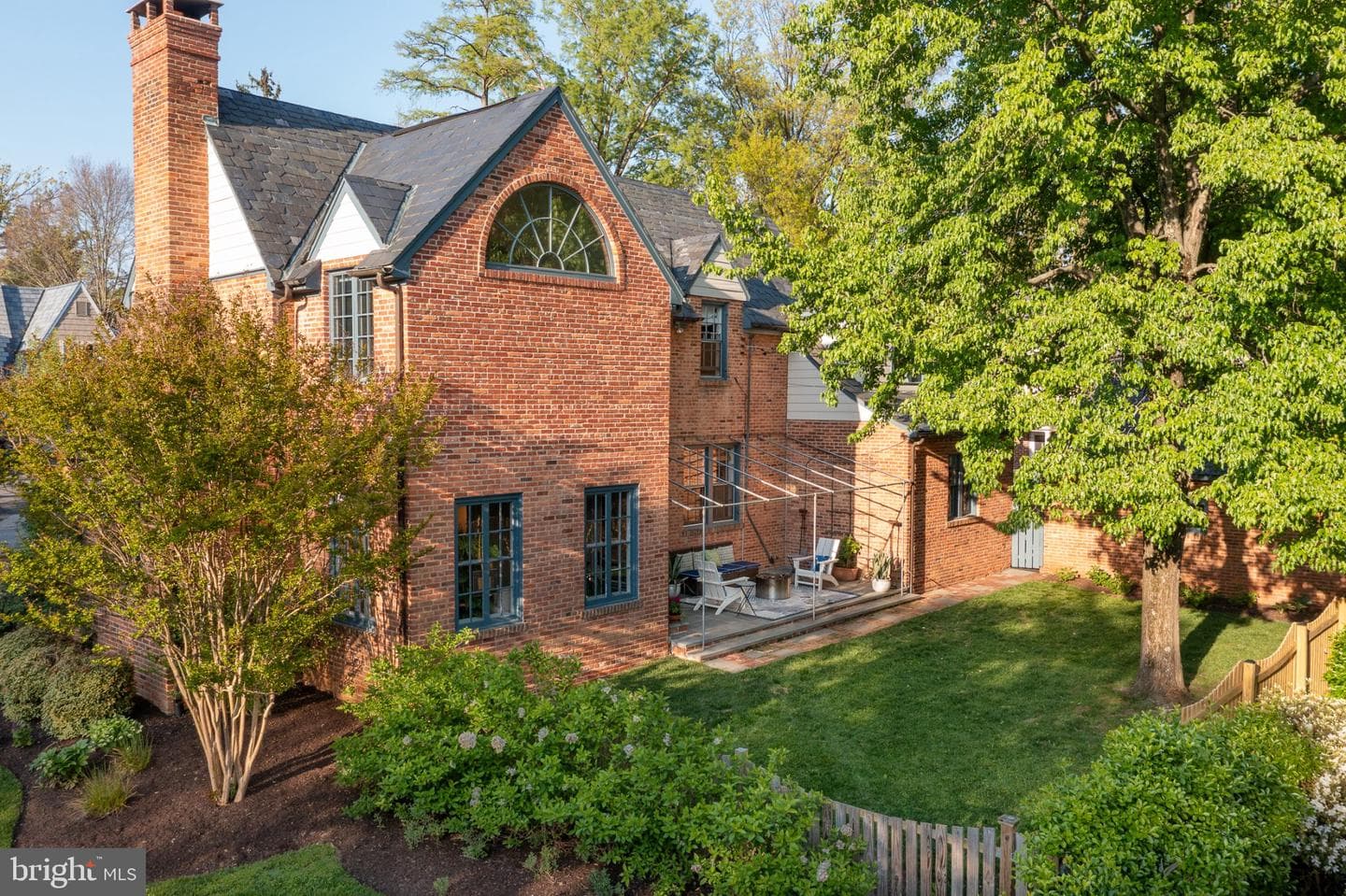 7005 Copeleigh photo 4