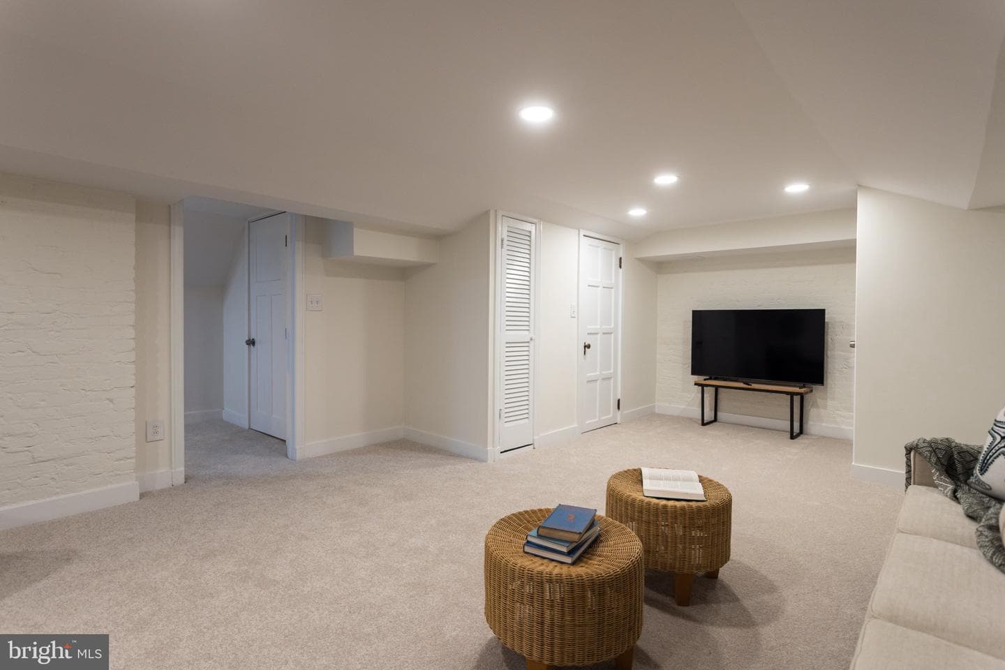 7005 Copeleigh photo 44