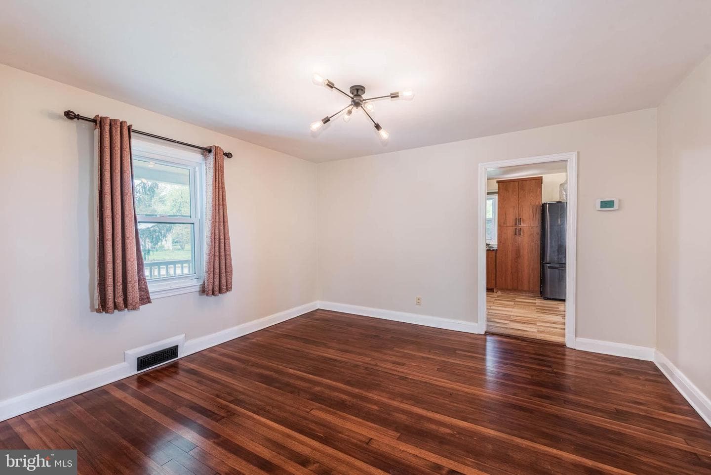 2705 Spring Hill Road photo 7