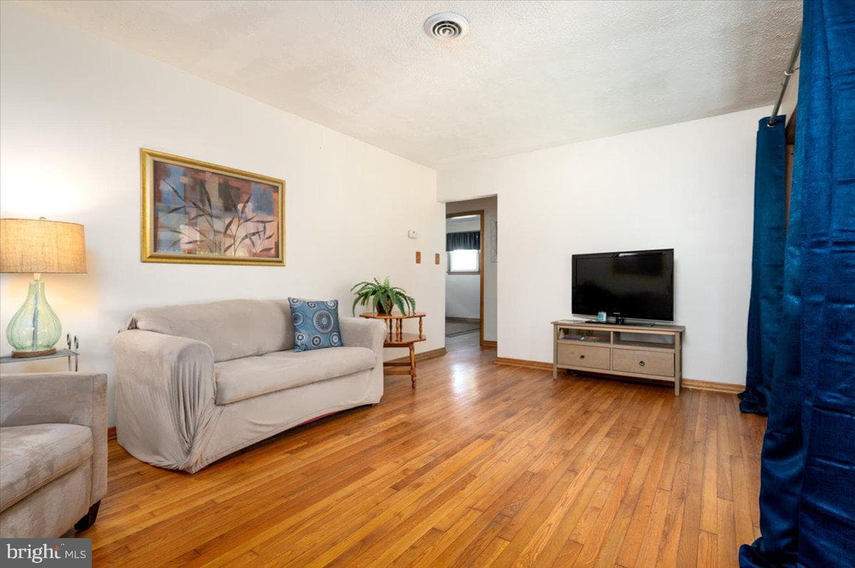 3231 Grace Road photo 7