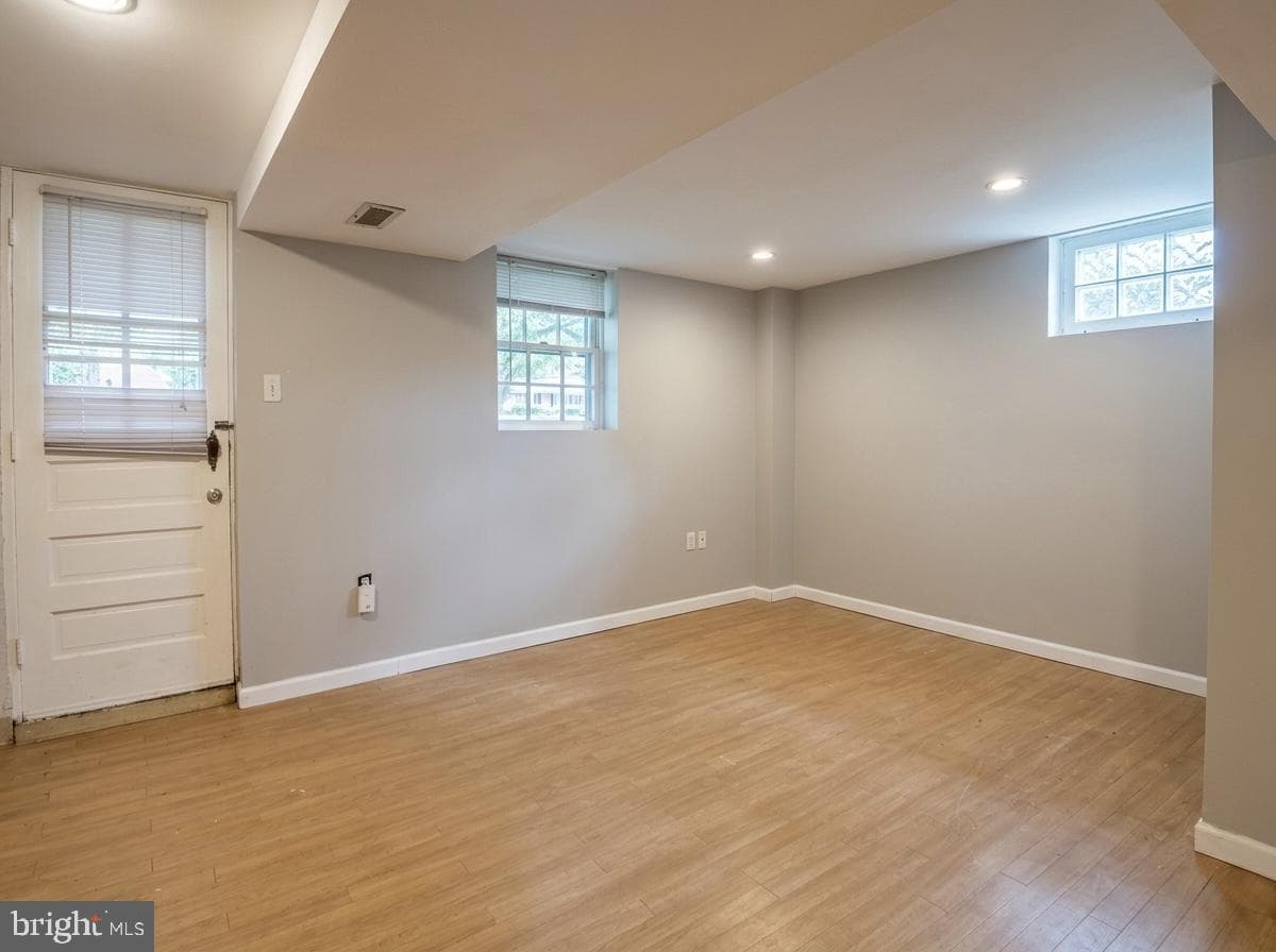 1615 Thetford Road photo 18