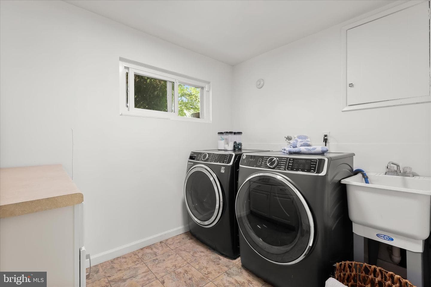 3412 Manor Hill photo 56
