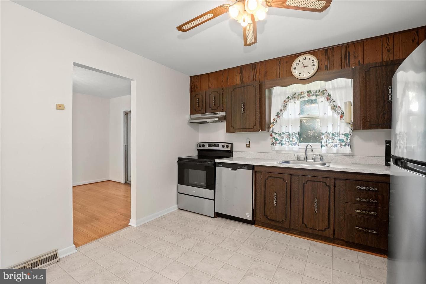 8305 Old Harford Road photo 12