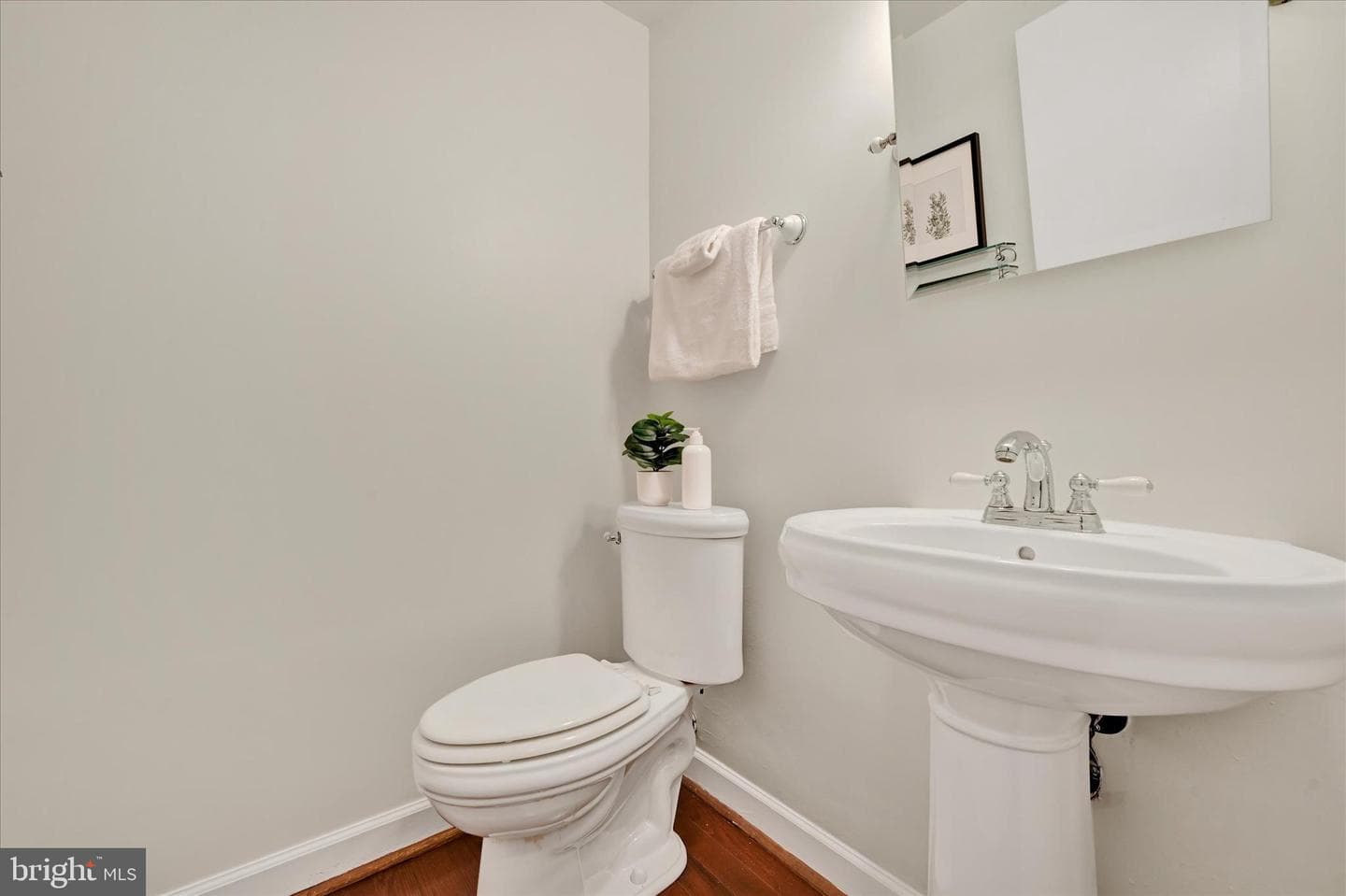 8216 Thornton Road photo 35