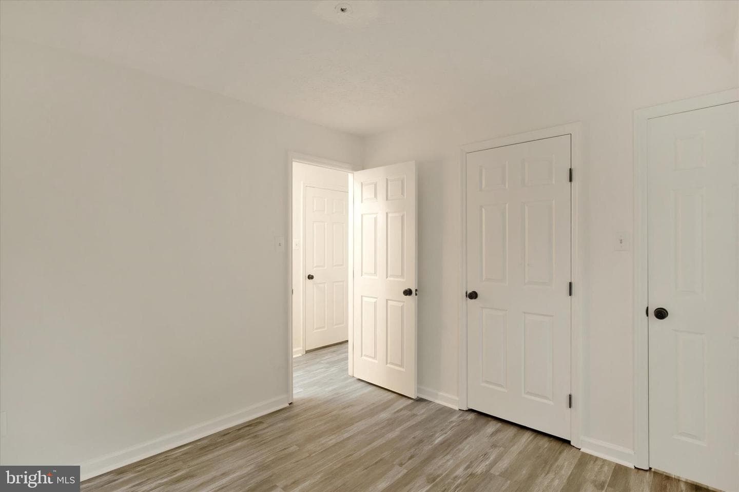 9101 Lincolnshire Court #E photo 15