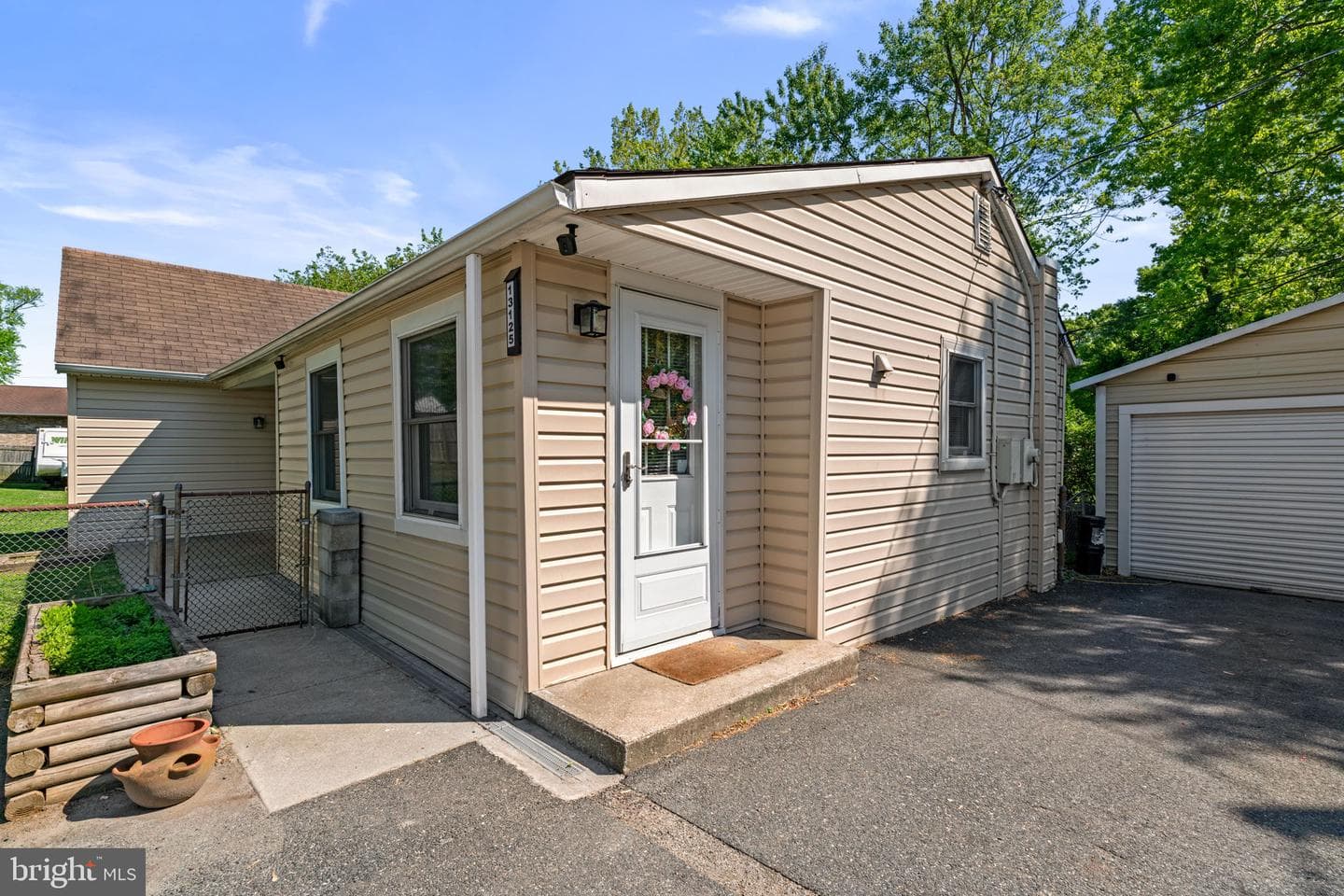 13125 Sylvan Avenue photo 3