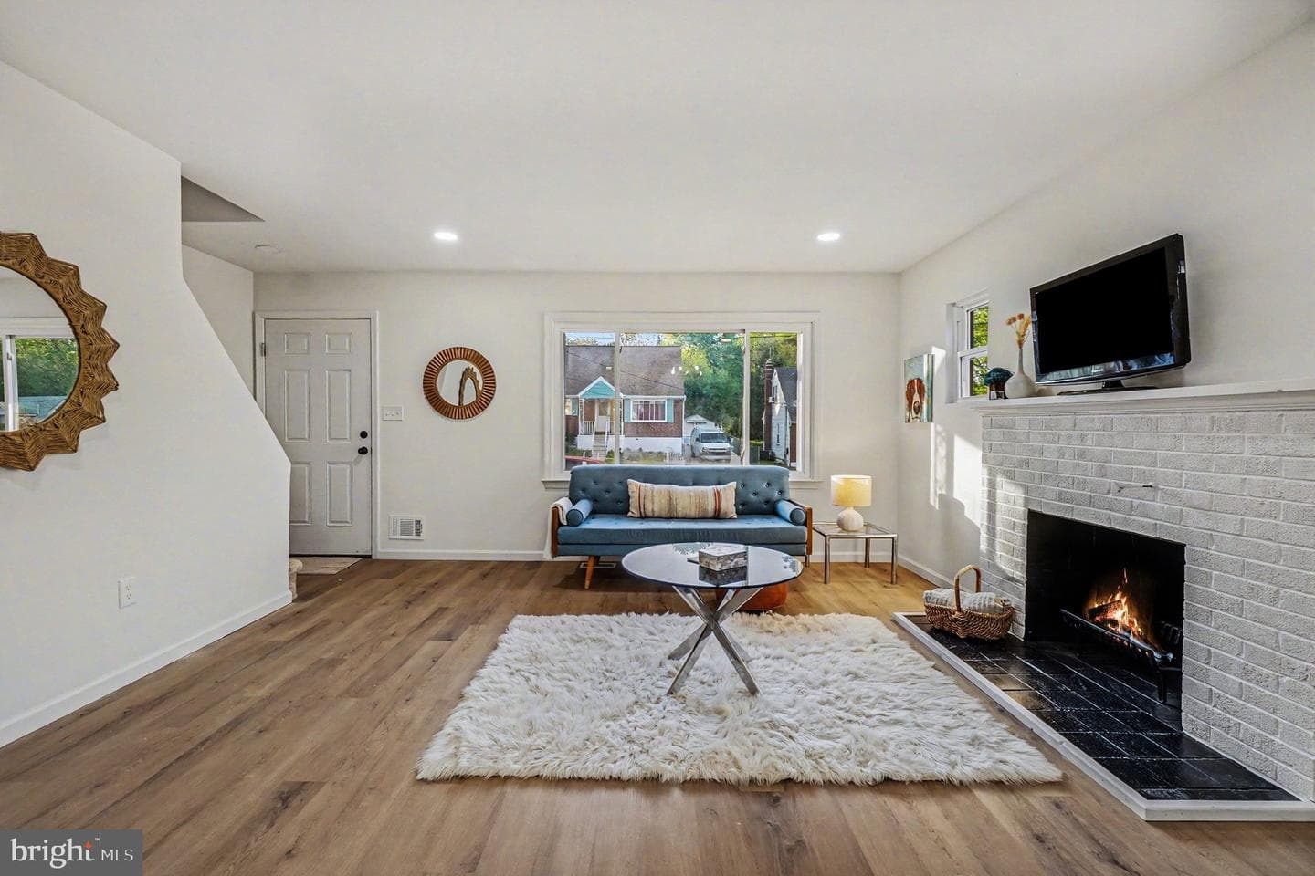 7919 Montrose Avenue photo 3