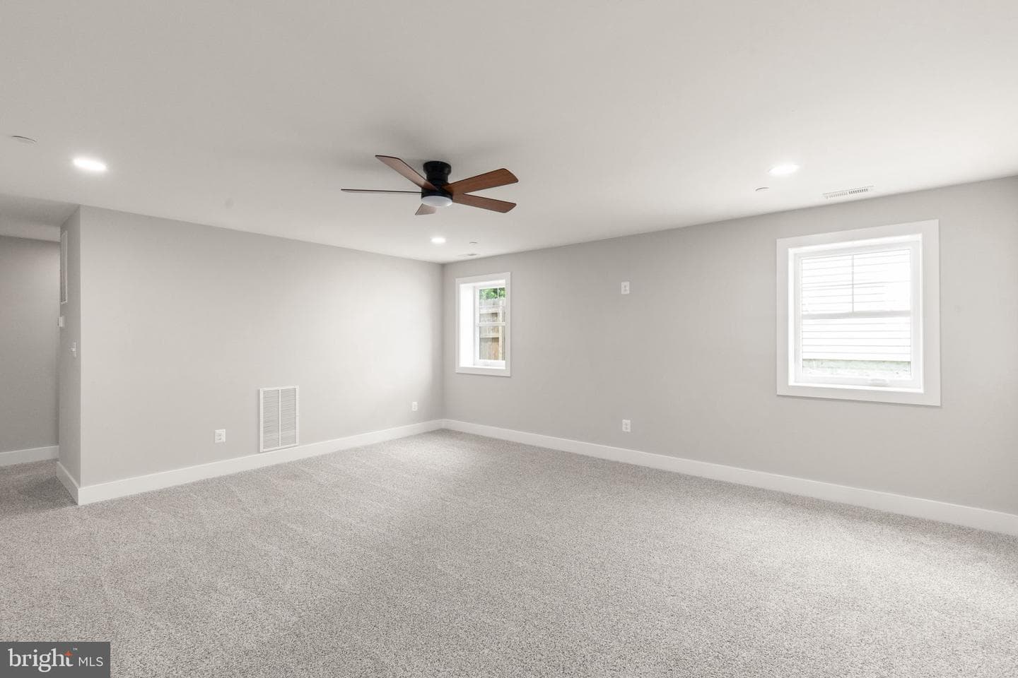 2434 Lodge Farm Road photo 24