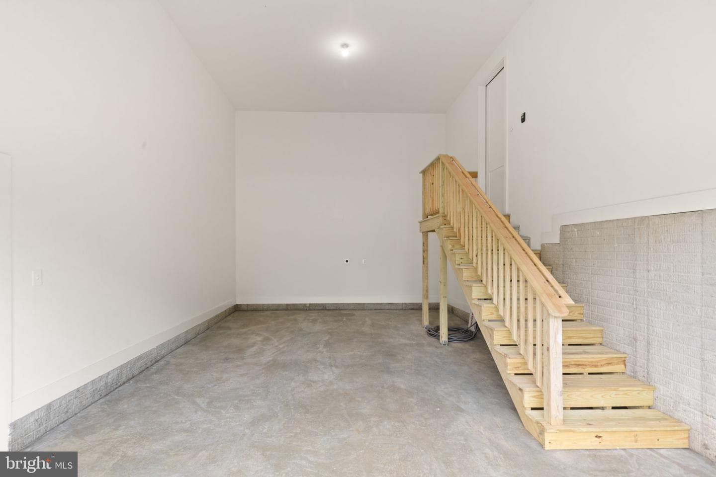 2434 Lodge Farm Road photo 34