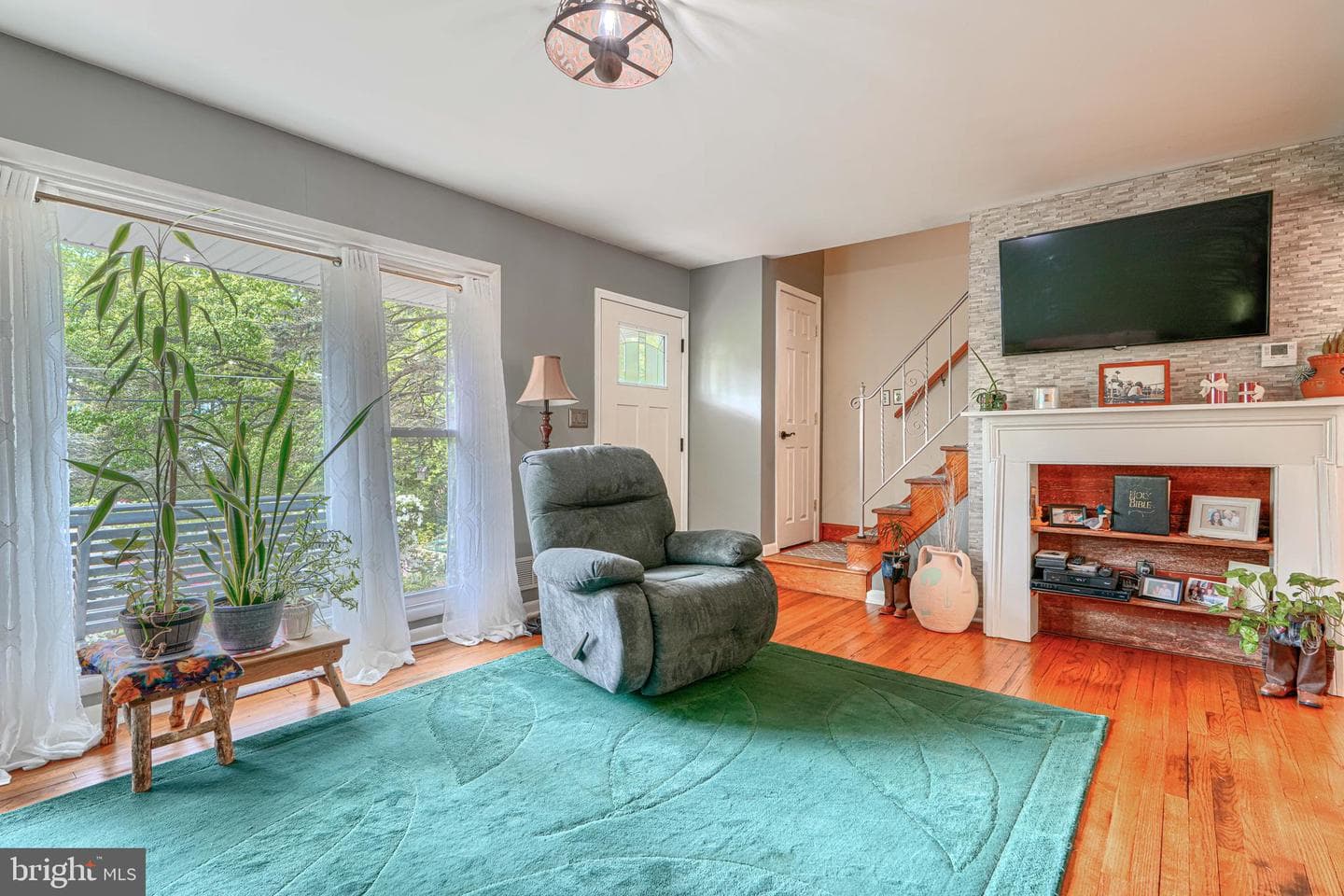 9807 Hilltop Drive photo 22