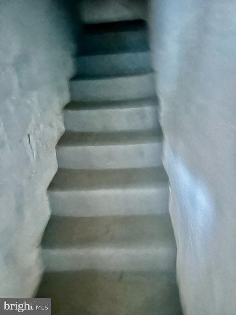 612 N Woodward Drive photo 25
