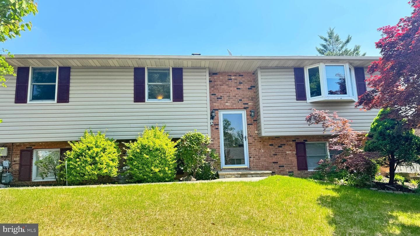 7835 Perry, Nottingham