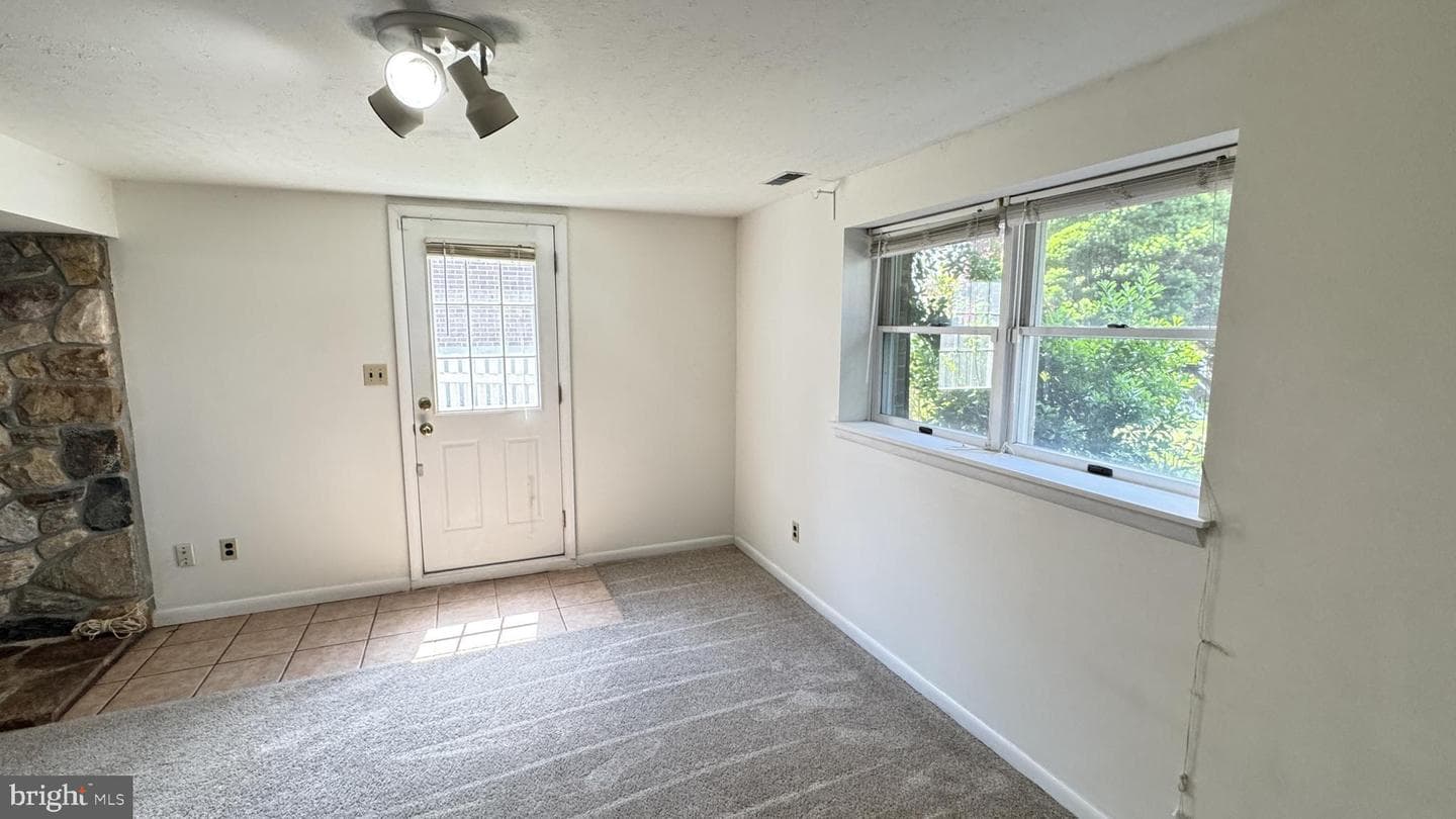 7835 Perry photo 31