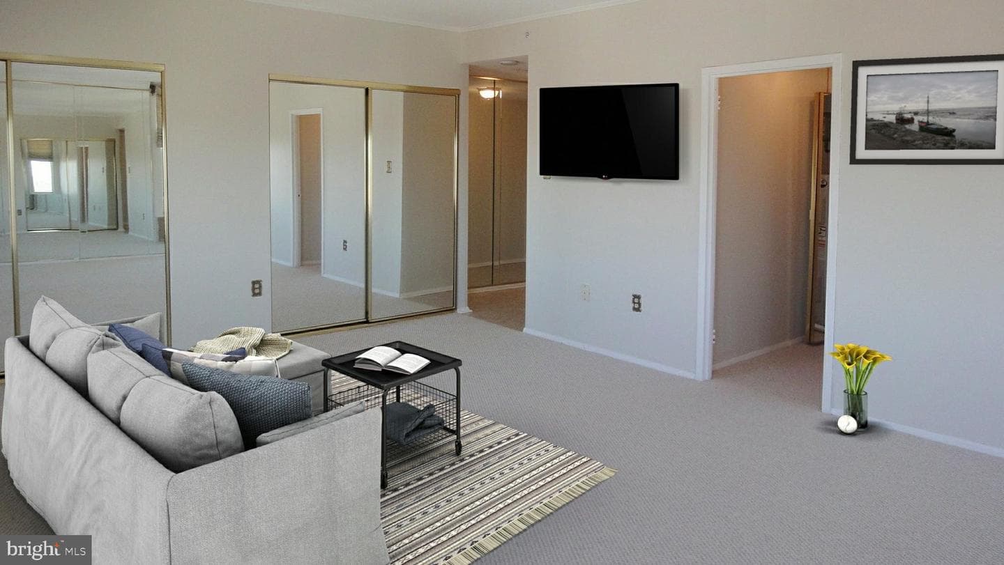 28 Allegheny Avenue #1404 photo 6