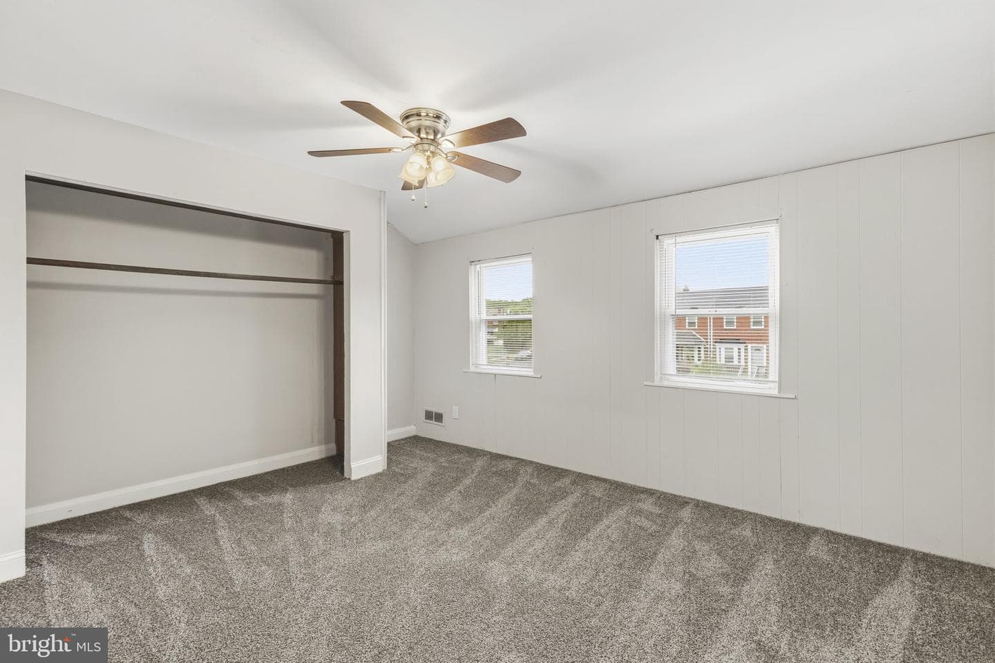 748 Arncliffe Road photo 11