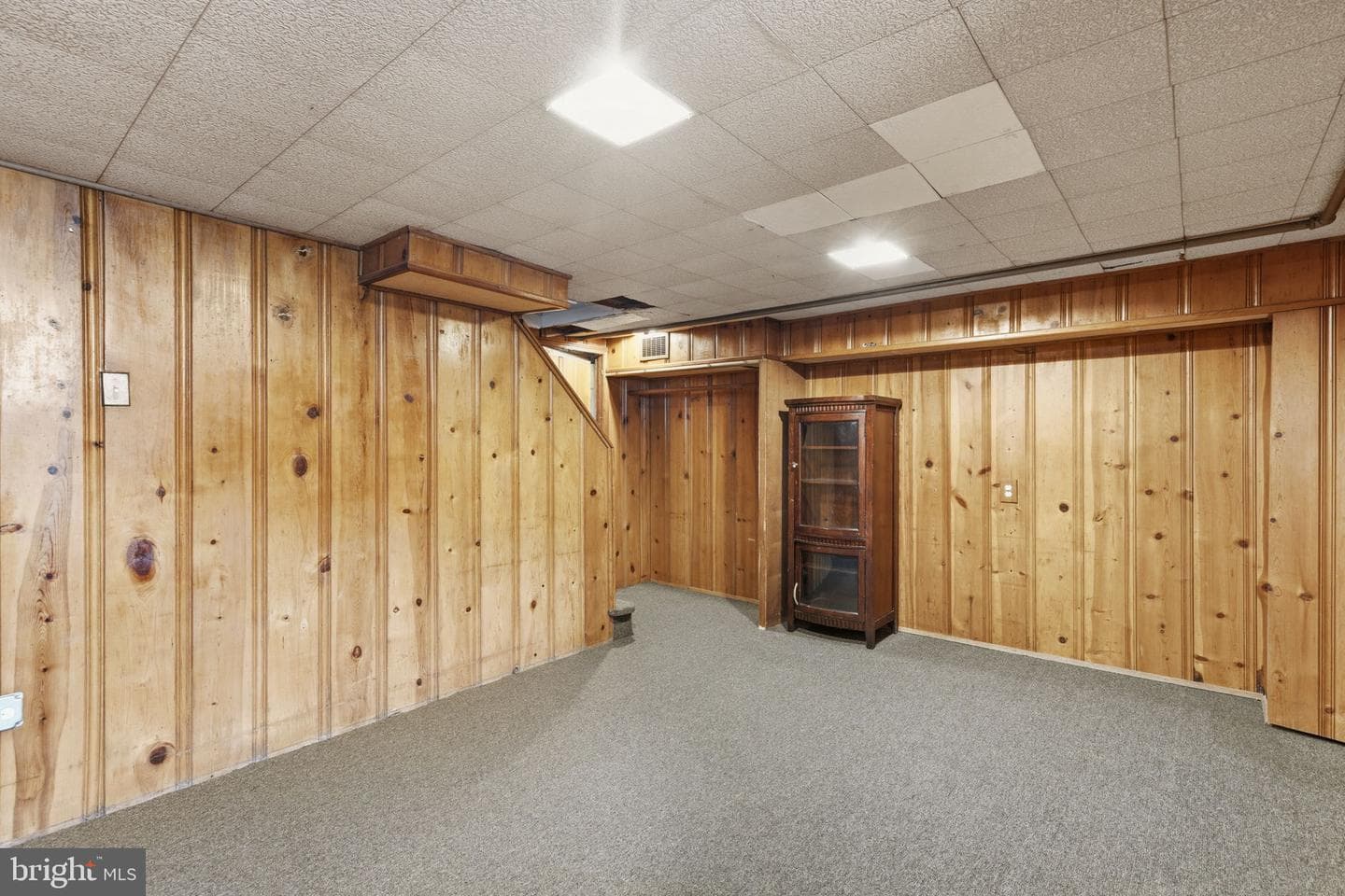 748 Arncliffe Road photo 19