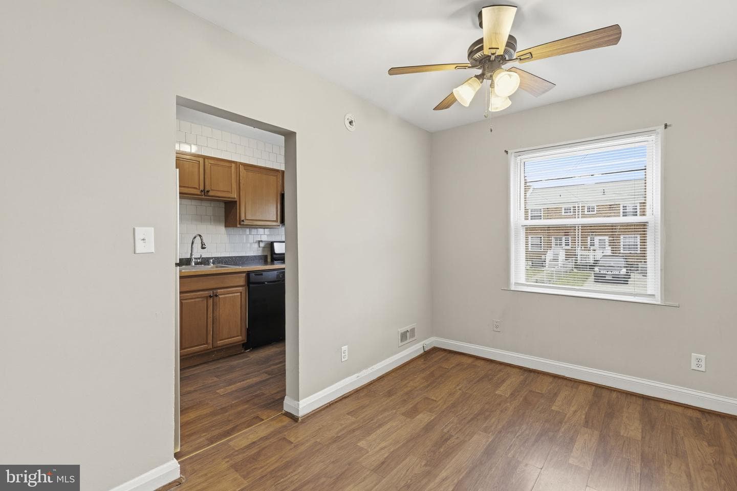748 Arncliffe Road photo 6