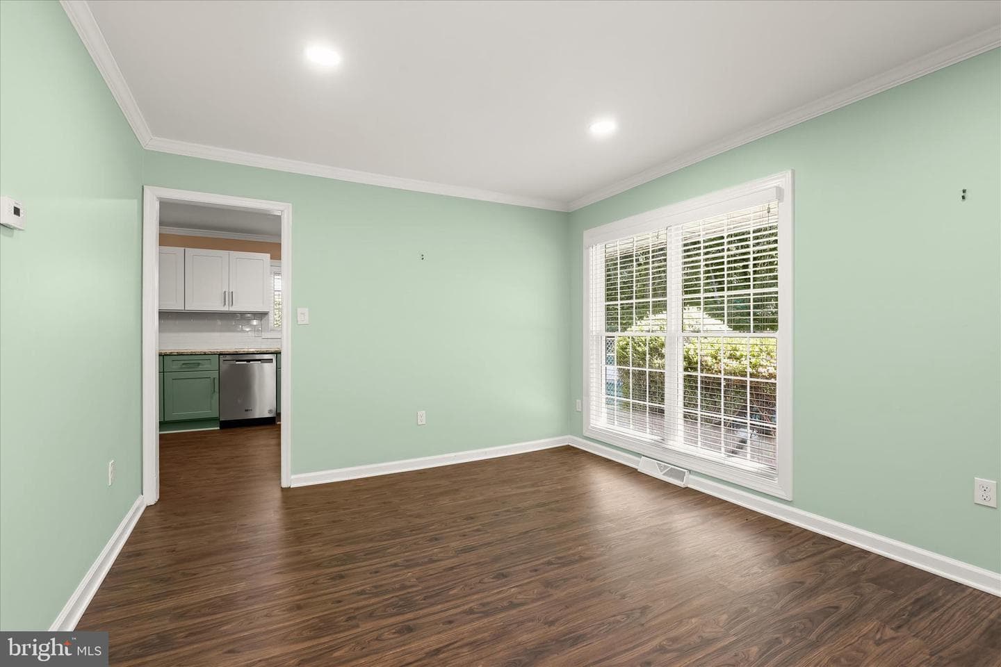 201 Suter Road photo 11