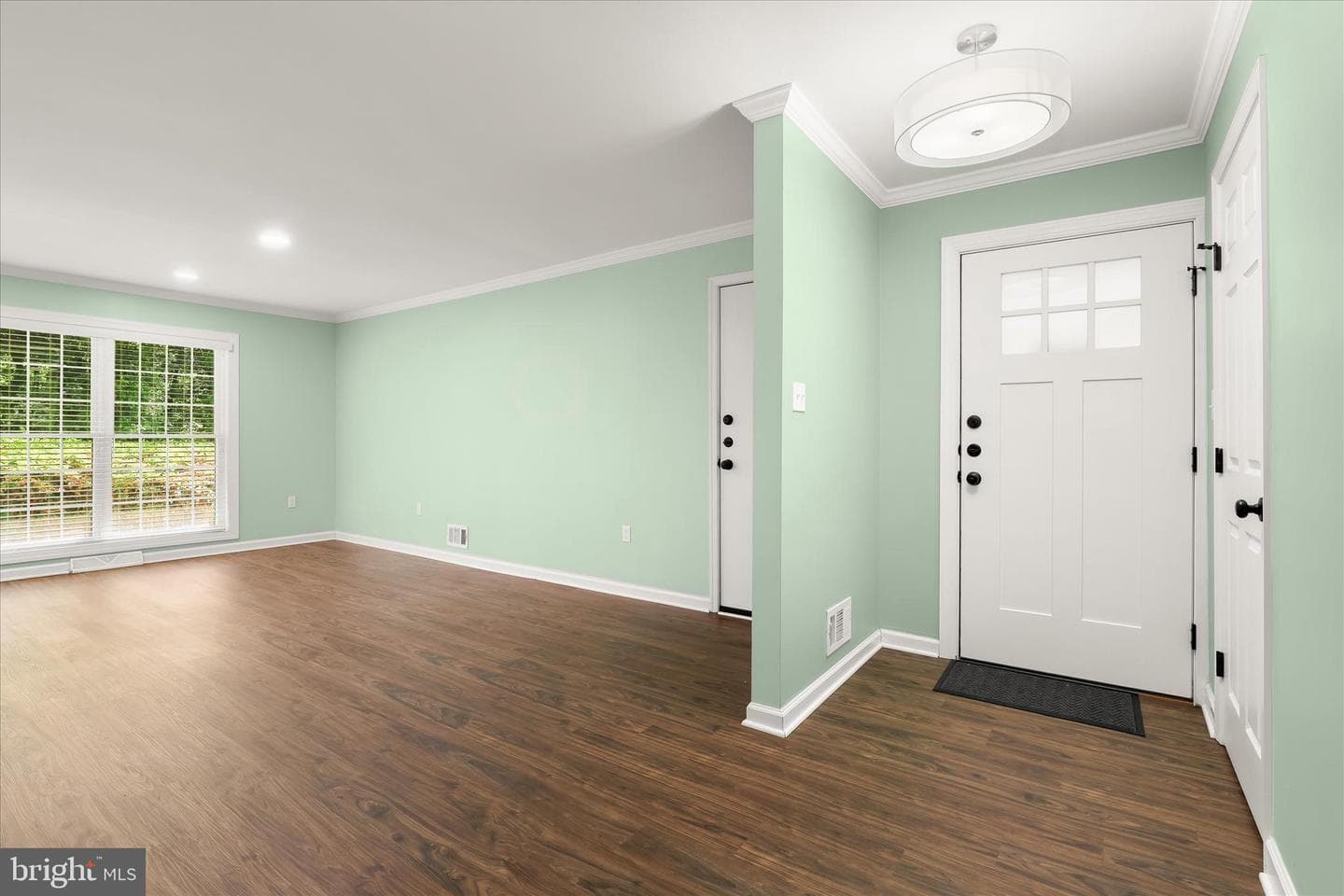 201 Suter Road photo 7
