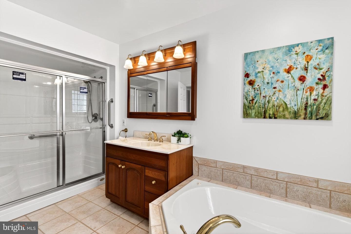 9 Maple Avenue photo 36