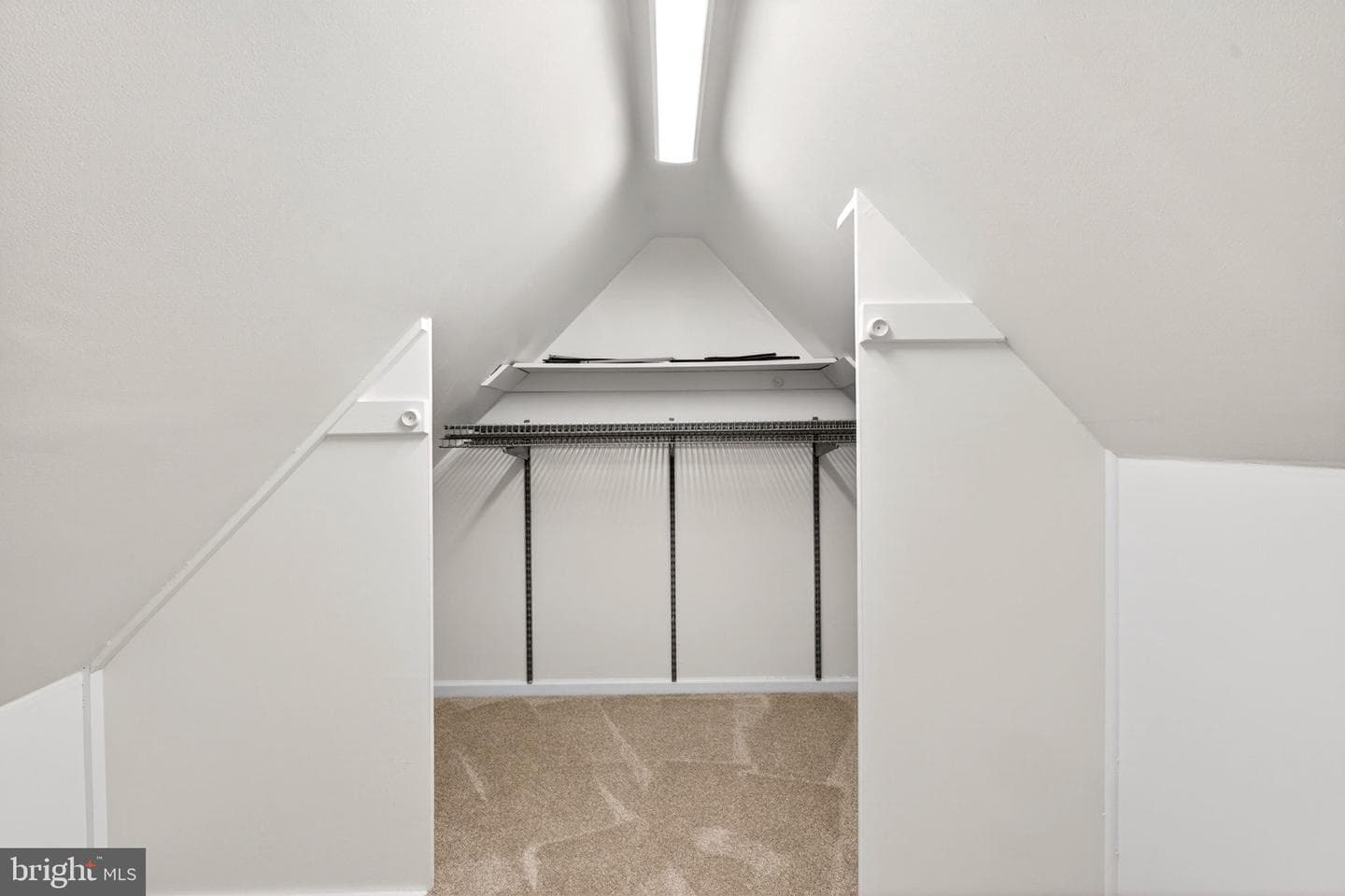 9 Maple Avenue photo 60