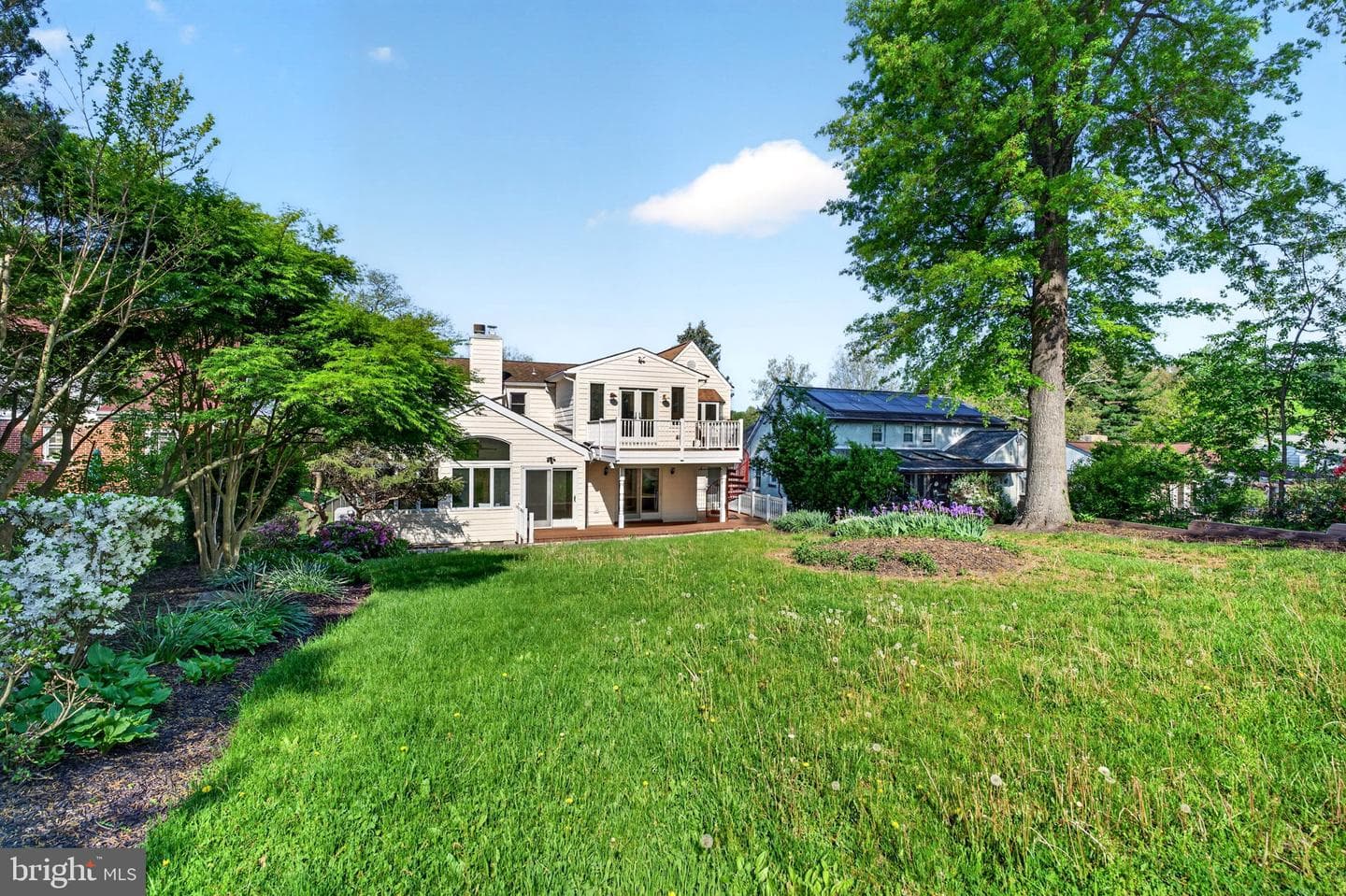 9 Maple Avenue photo 81