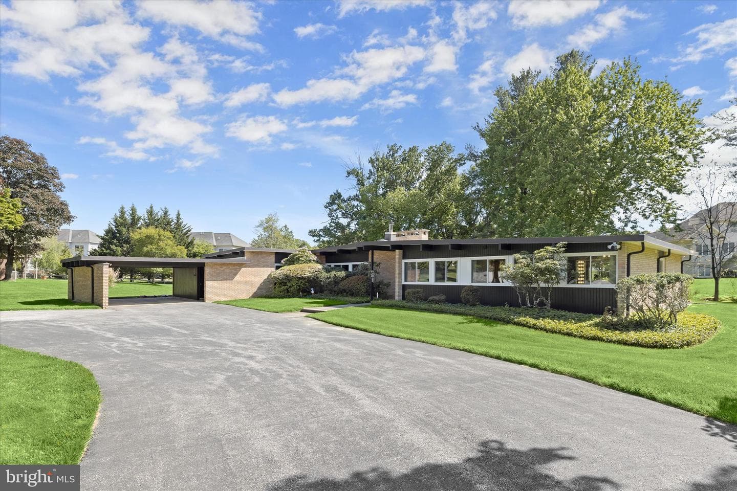5 Stone Hollow Court photo 2