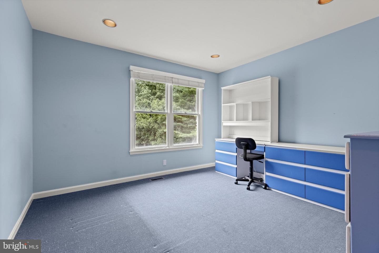 16 Charing Court photo 35