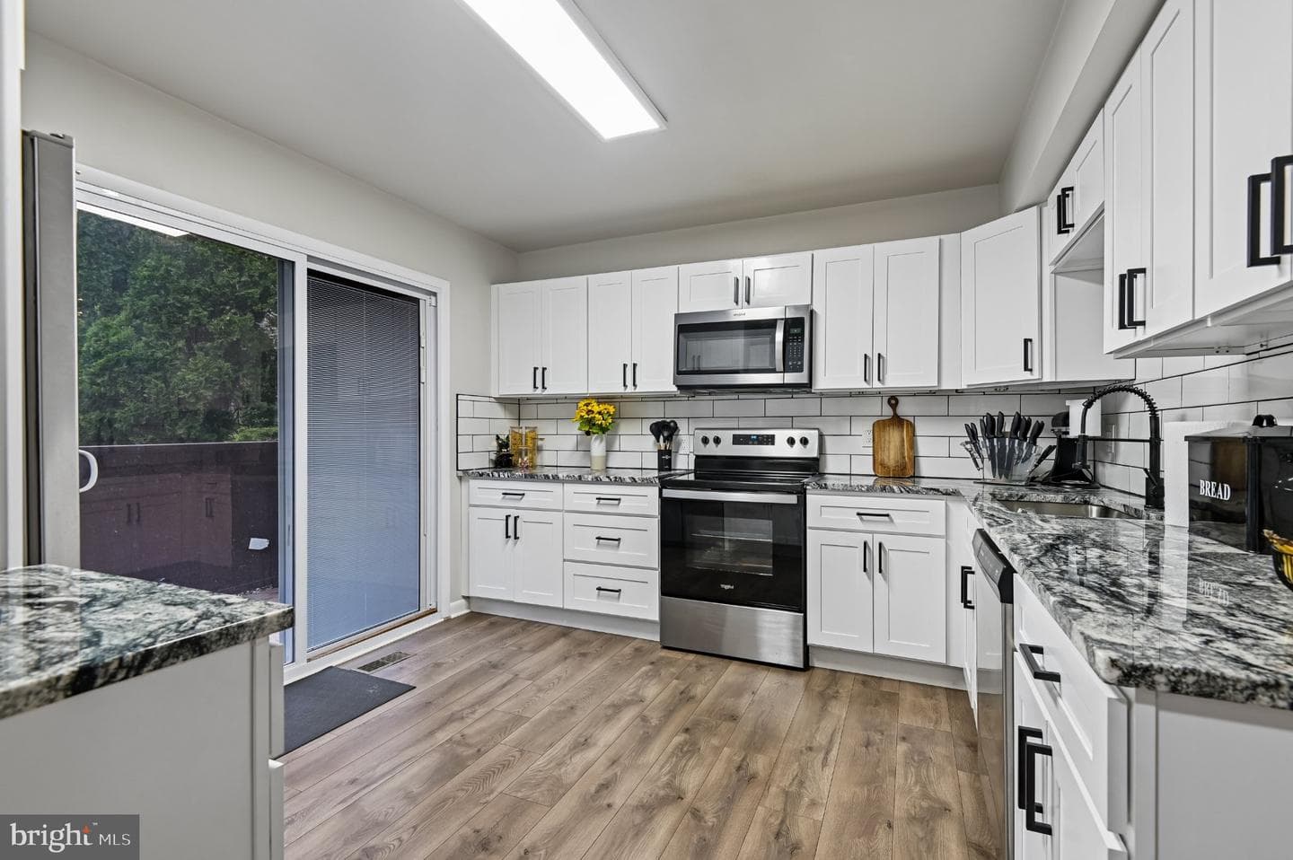 3838 Twin Lakes Court photo 4