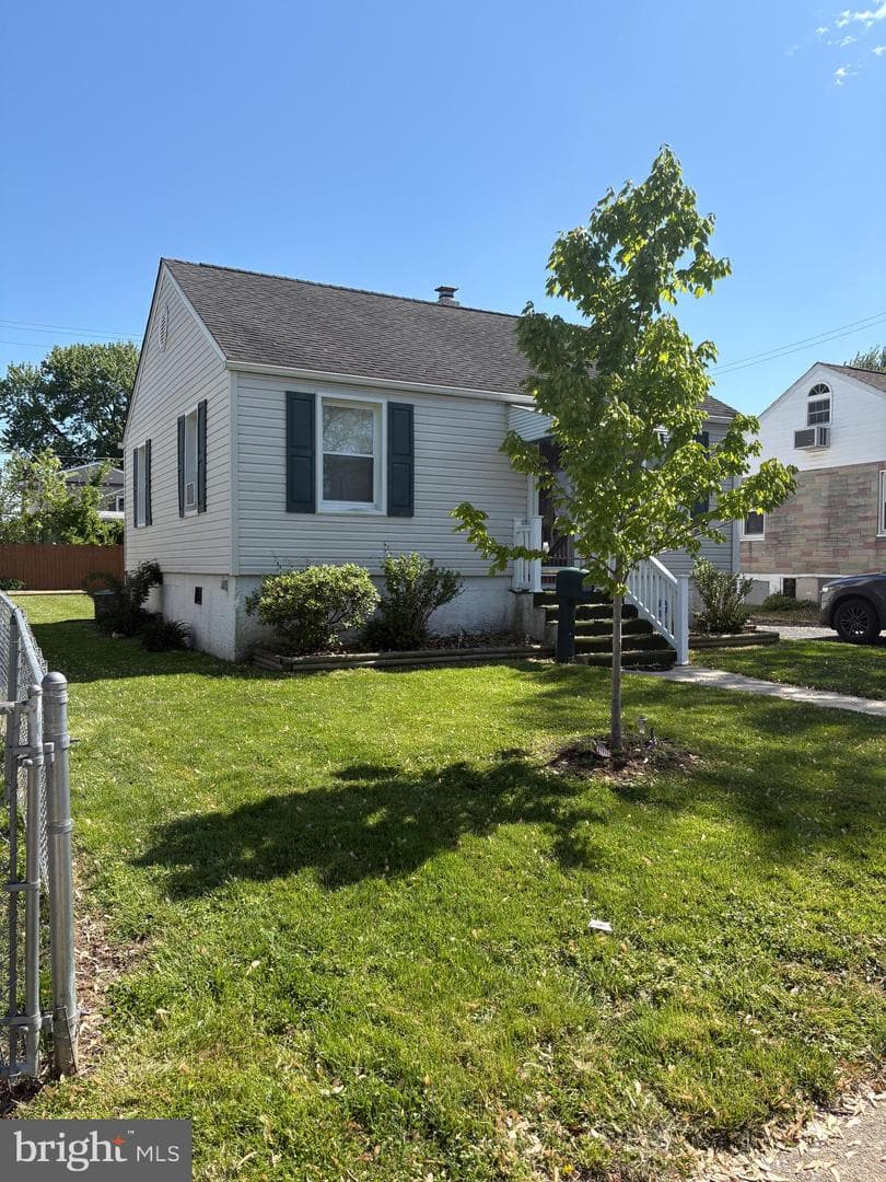 210 Pinewood Road photo 13