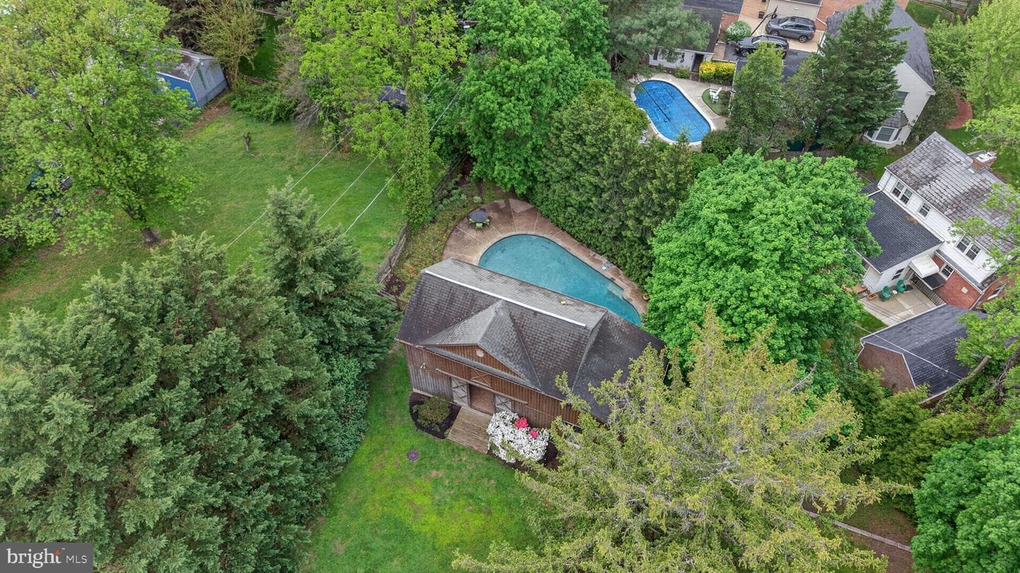 605 W Joppa Road W photo 5