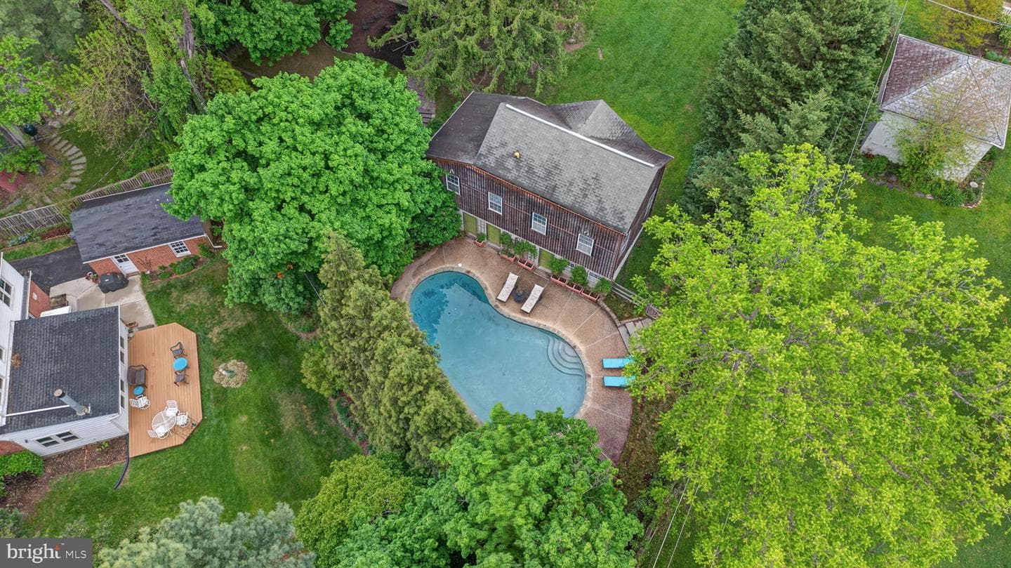605 W Joppa Road W photo 6