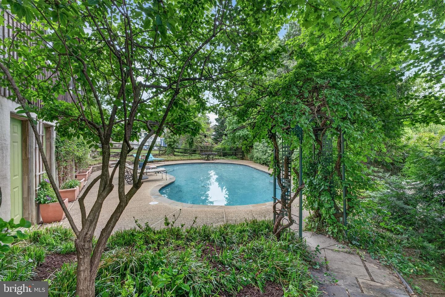 605 W Joppa Road W photo 79
