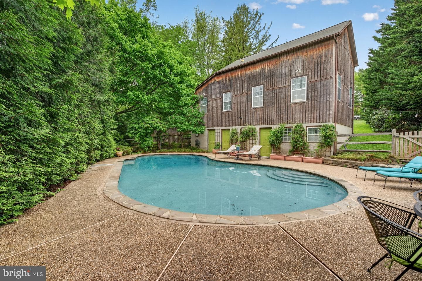 605 W Joppa Road W photo 82