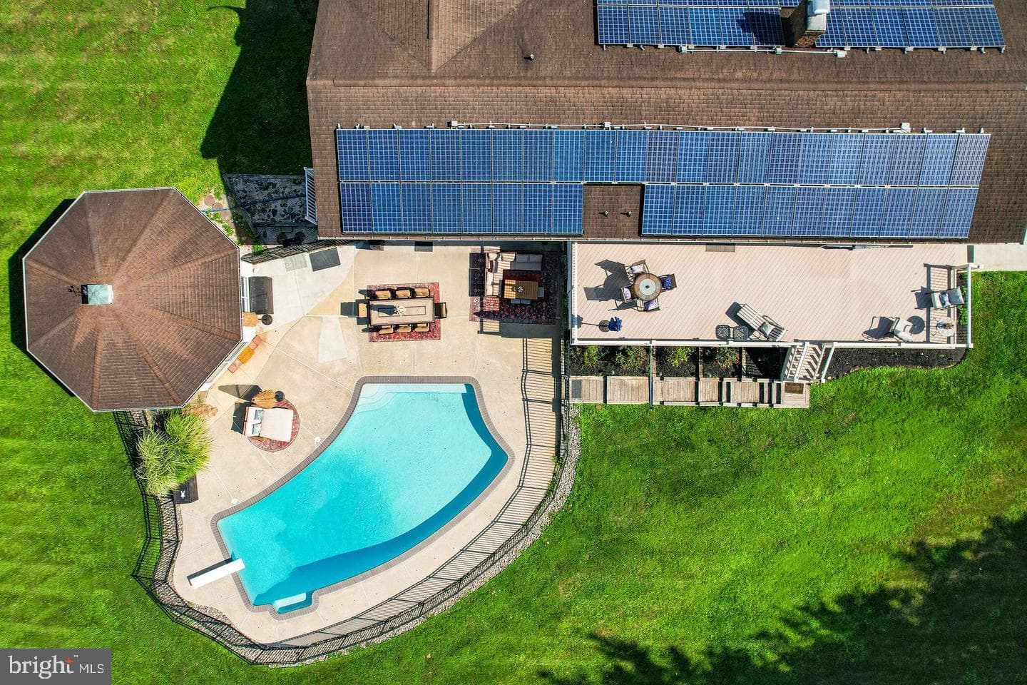 9311 Dogwood Road photo 2