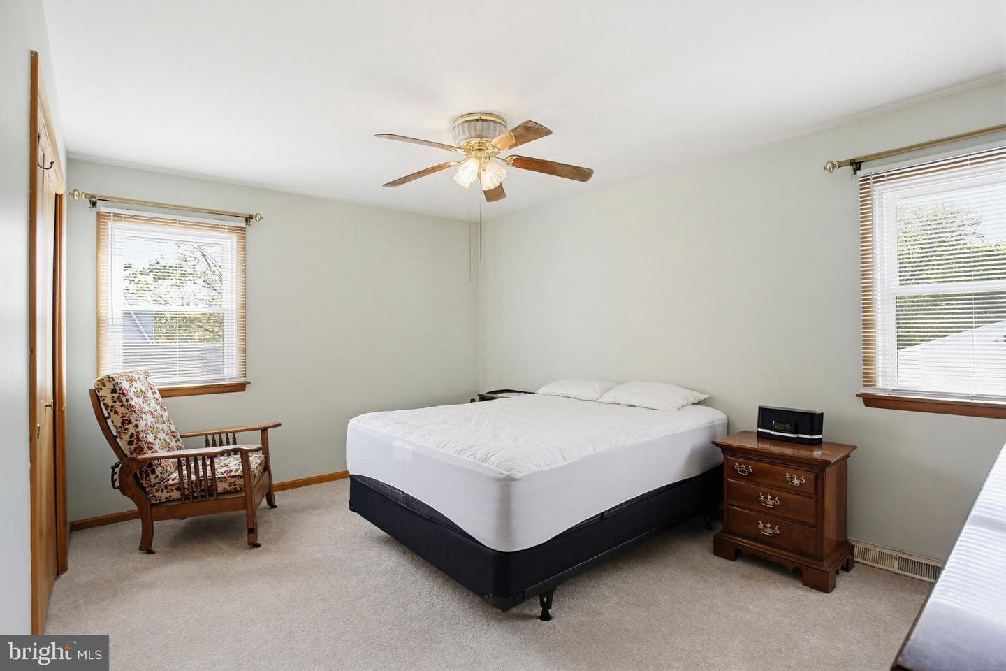 6713 Kenwood Avenue photo 11
